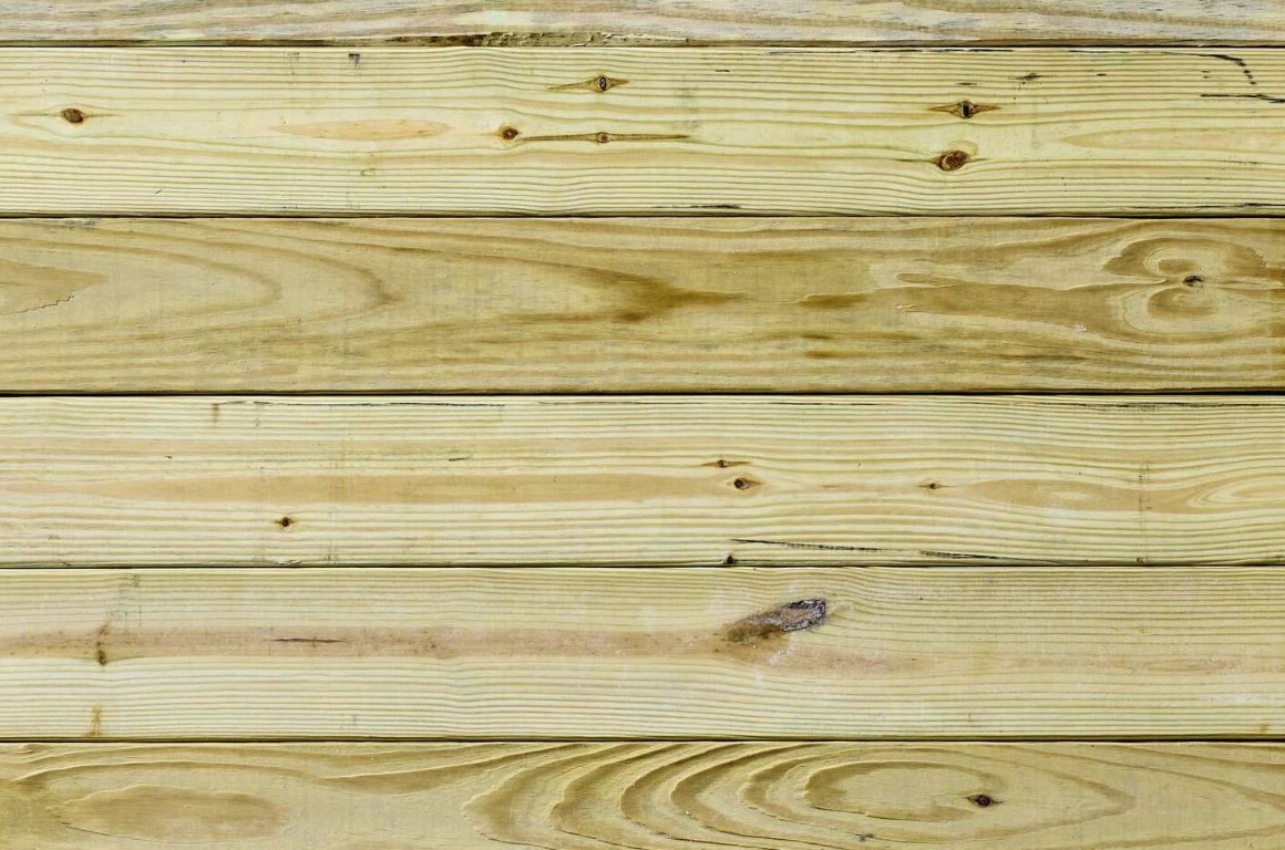 High-quality wood materials for deck construction in Hesperia, CA